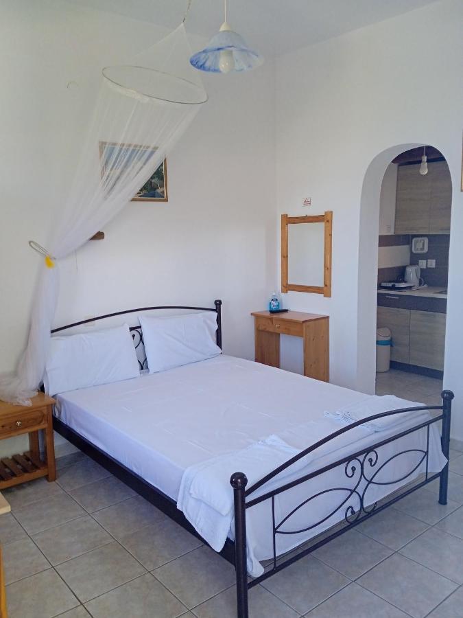 Filoxenia Apartment Skopelos Town Exterior photo