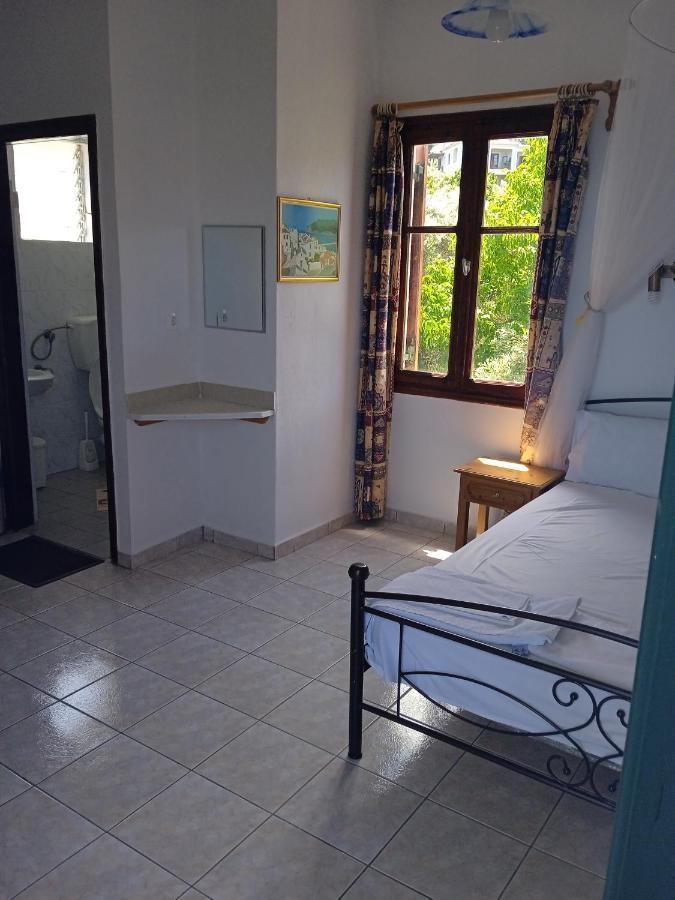 Filoxenia Apartment Skopelos Town Exterior photo