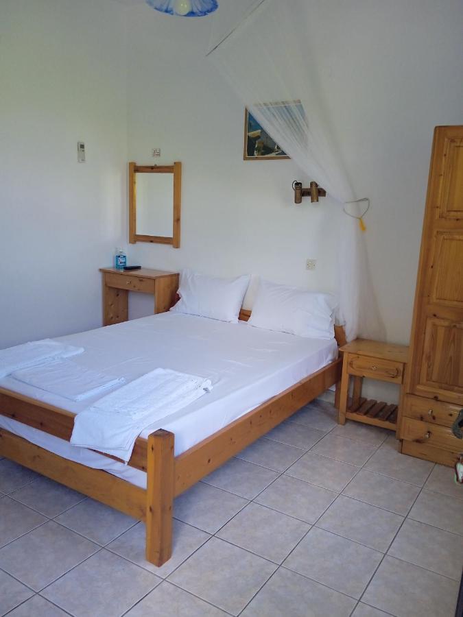 Filoxenia Apartment Skopelos Town Exterior photo
