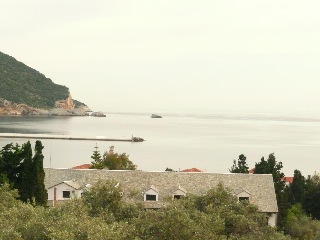 Filoxenia Apartment Skopelos Town Exterior photo