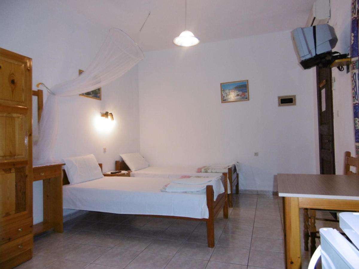 Filoxenia Apartment Skopelos Town Exterior photo